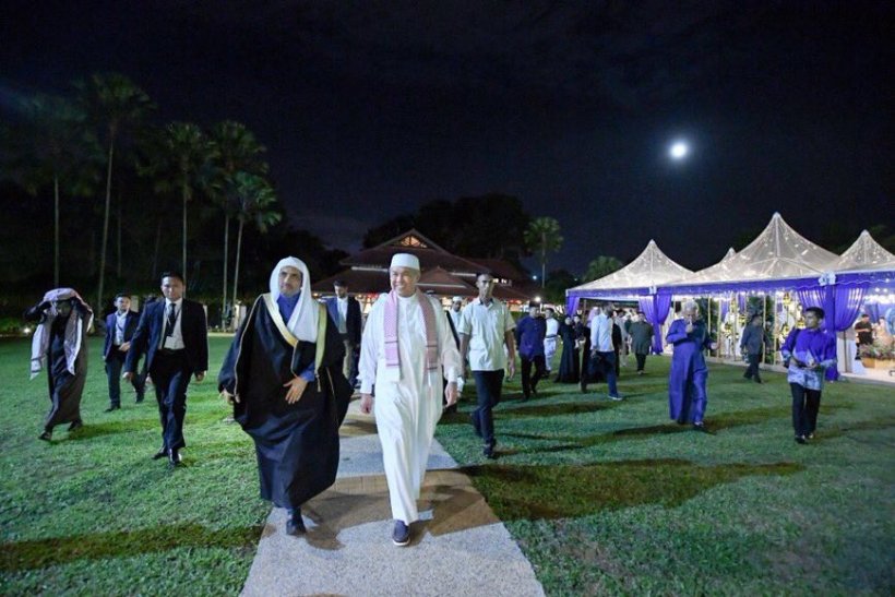 Hon Dato' Seri Dr. Ahmad Hamidi, Malaysian Dpty PM receives at his Kuala Lumpur residence HE Dr. Muhammad Alissa, MWL SG, who will attend tomorrow's International Conference