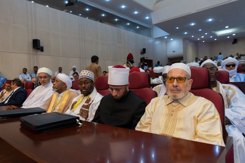 معالي الأمين العام رئيس هيئة علماء المسلمين الشيخ د. محمد العيسى في مؤتمر السيرة النبوية بنواكشوط: 