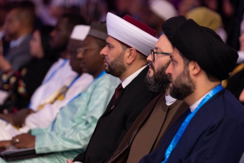 معالي الأمين العام، رئيس هيئة علماء المسلمين، الشيخ د. محمد العيسى متحدثاً رئيساً في جلسة افتتاح الملتقى الـتاسع لمنتدى أبوظبي للسلم