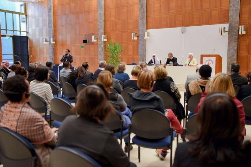 معالي الأمين العام يزور مقر المجلس العالمي للكنائس بمدينة جنيف