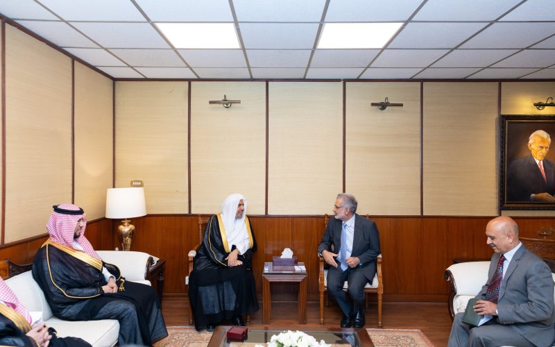 His Excellency Mr. Faez Isa, Chief Justice of the Supreme Court of the Islamic Republic of Pakistan, welcomed His Excellency Sheikh Dr. Mohammed Alissa, Secretary-General and Chairman of the Organization of Muslim Scholars