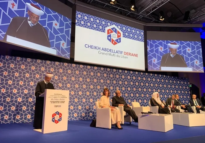 Le Grand Mufti du Liban, Cheikh Abdellatif Deriane évoque l'appel à la paix énoncé par la Charte Mecque à la Conférence internationale de Paris pour la paix et la solidarité. CIP2019 Paixet Solidarité Ligue Islamique Mondiale