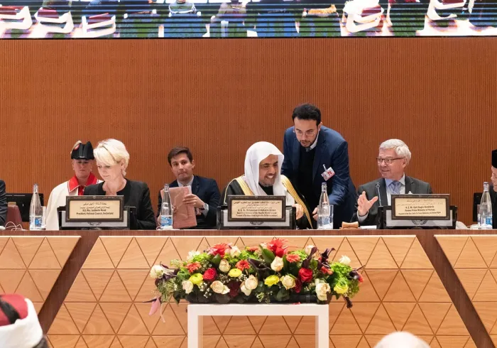 رئيسة البرلمان الفيدرالي السويسري ورئيس وزراء النرويج ومبعوث الحكومة الأمريكية يختتمون مؤتمر ⁧‫رابطة العالم الإسلامي‬⁩ المنعقد  أمس الأول في الأمم المتحدة