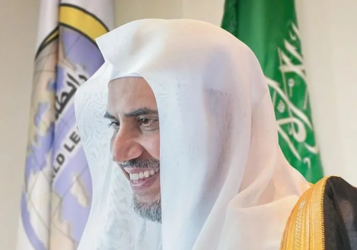 Mohammad Alissa souligne le rôle d'un dirigeant responsable : "Il doit faire preuve de force, d'intégrité et d'humilité. Il doit agir avec sagesse et éthique, tirer les leçons du passé et agir fermement contre tout ce qui menace la paix entre les religions et les cultures".