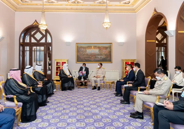 تھائی لینڈ کے وزیر اعظم جناب پرایوتھ چان اوچا نے ڈاکٹر محمد العیسی کا اپنے دفترمیں استقبال کیا