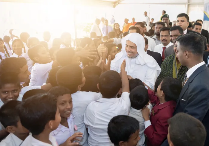 La Charte Mecque énonce que l’incompréhension et l’ignorance sont source de conflits entre les peuples.