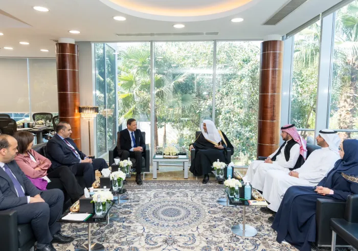 استقبل معالي الأمين العام رئيس هيئة علماء المسلمين فضيلة الشيخ د.⁧‫محمد العيسى‬⁩، معالي رئيس المجلس الأعلى لتنظيم الإعلام بجمهورية مصر العربية السيد: كرم جبر، يرافقه وفدٌ رفيع