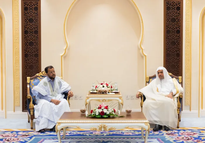 شیخ ڈاکٹر محمد العيسى نے مکہ مکرمہ میں رابطہ کے مرکزی دفتر میں موریطانیہ کے وزیر اسلامی امور وتعلیم جناب شیخ الداہ ولد اعمر طالب کا استقبال کیا۔