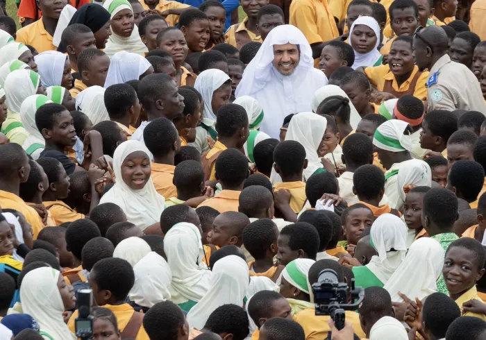 رابطہ عالم اسلامی نے گھانا حکومتی سرپرستی اورڈاکٹر محمد العیسی کی شرکت کے ساتھ دارالحکومت اکرا میں یتیموں کیلئے عالمی فیسٹیول کا انعقاد کیا