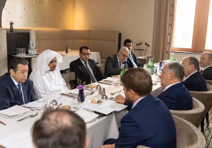 D. MohammadAlissa  a rencontré à Moscou le responsable de l’administration présidentielle russe pour les Affaires intérieures M. Mikaël Bilossaf qui a apprécié les efforts de la LIM en Russie lors d’une discussion sur des sujets d’intérêt commun.