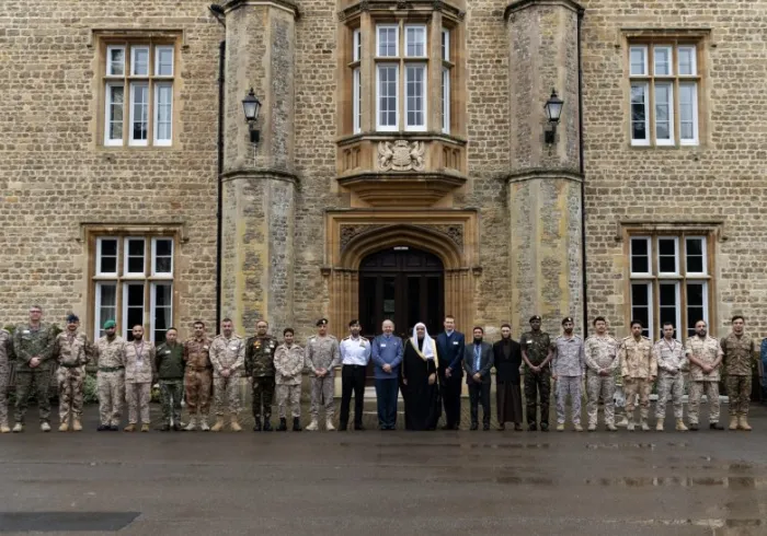 During his visit to the United Kingdom to chair the Conference of Leaders of Muslims European Communities in London .. Dr. Al-Issa visited the UK Parliament, the Foreign Office and the Defense Ministry