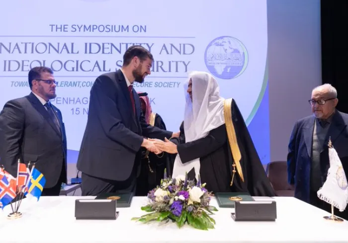 HE Dr. Mohammad Alissa signed an agreement with Rabbi Jair Melchoir Joedis ksamfund to spread the culture of dialogue, moderation, temperance, peace & human rights in every effort to combat hate speech, extremism & radicalism