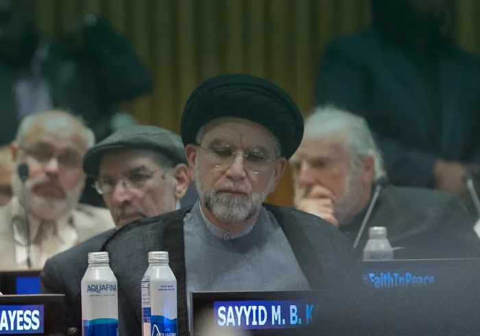 ‏مقتطفات من كلمة السيد محمد بكير كشميري، نائب رئيس منظمة إمام، لدى إطلاق مبادرة ⁧‫رابطة العالم الإسلامي‬⁩ لـ "بناء جسور التفاهم والسلام بين الشرق والغرب" من مقر الأمم المتحدة بنيويورك: