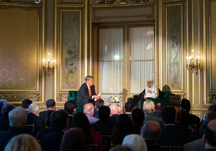 Di hadapan lebih dari 30 pusat & institut penelitian terkemuka, dan penasihat pembuat kebijakan di Kongres AS: