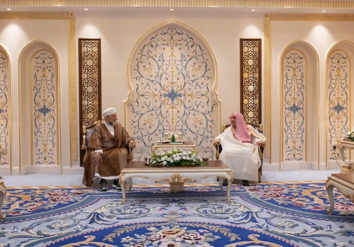 Le Secrétaire général, Président de l'Organisation des savants musulmans, cheikh Dr. Mohammad Alissa a reçu au siège de la LIM à La Mecque, la délégation de l'Académie irakienne du Fiqh dirigée par cheikh Dr. Diaa Al-Din Abdullah Al-Saleh