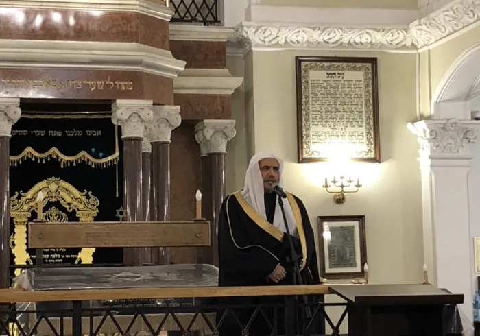 HE Dr. Mohammad Alissa addresses Kabbalat Shabbat service at Nożyk Synagogue