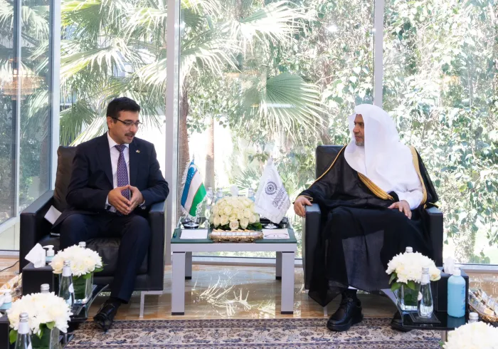 جناب د. محمد العیسی، رئیس هیئت علمای مسلمان از جناب اولوگبیک مقصودوف سفیر جمهوری ازبکستان در عربستان سعودی استقبال کرد.