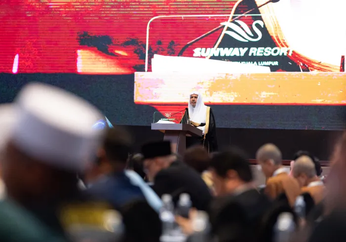 Cerca de 2,000 personalidades de 57 países, incluidos destacados líderes religiosos e intelectuales, participan en la conferencia