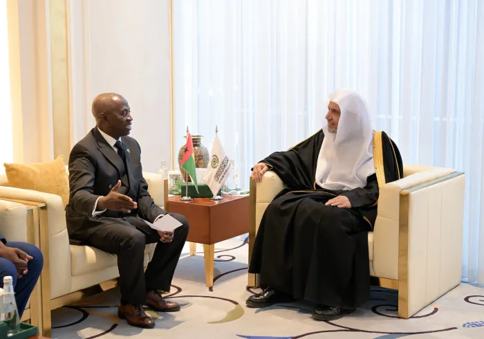 El Sheij Mohammed Al-Issa recibió en Riad al Embajador extraordinario y plenipotenciario de la República de Guinea-Bisáu