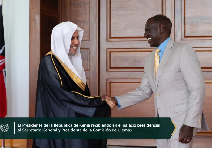 Le Président de la République du Kenya, M. William Ruto, a reçu le Secrétaire général et Président de l’Organisation des savants musulmans,cheikh Mohammed Al-Issa, au palais présidentiel dans la capitale Nairobi