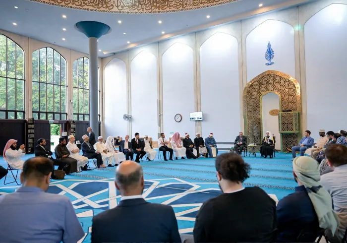 Para pemimpin Islam di Britania Raya menyambut Yang Mulia Sekretaris Jenderal Liga Muslim Dunia di Pusat Islam di London