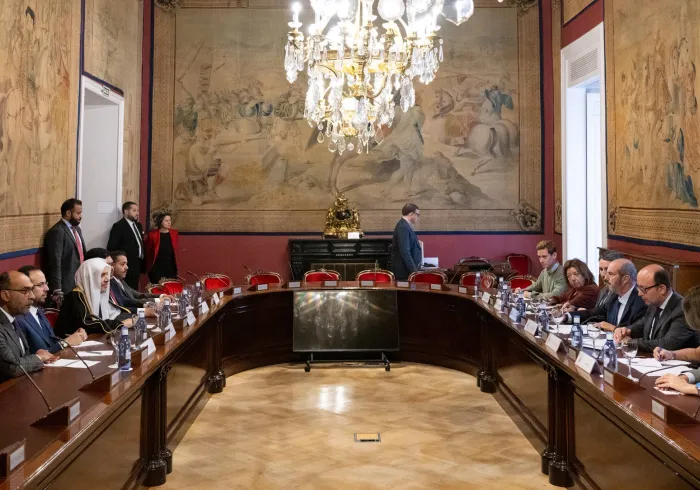  el Sheij Mohammed Alissa , se reunió en la sede del Senado español en Madrid con su Presidente, el señor Pedro Rollán.