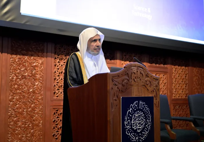 شاركَ معالي الأمين العام، رئيس هيئة علماء المسلمين، فضيلة الشيخ د. ⁧‫محمد العيسى‬⁩ ‬⁩، بكلمةٍ رئيسية في افتتاح اجتماع رفيع المستوى لفريق الخُبراء، بمركز "أكسفورد للدراسات الإسلامية"