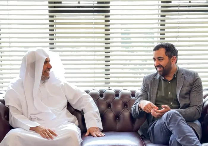 His Excellency Sheikh Dr. Mohammed Al-Issa , Secretary-General of the MWL and Chairman of the OMS, met at the London Central Mosque with Mr. Humza Yousaf, the former First Minister of Scotland