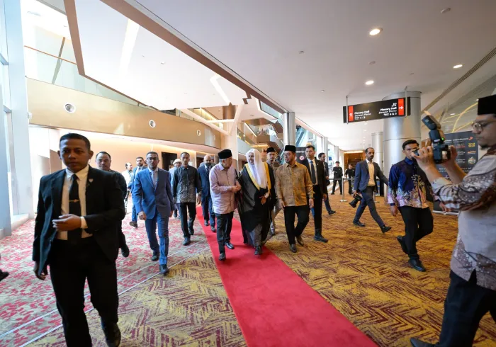 Fotos de la inauguración, por parte del Secretario General de la Liga del Mundo Islámico, Presidente del Consejo de Ulemas, el Sheij Dr. Mohammed Al-Issa, de la reunión del Consejo de Ulemas de la ASEAN