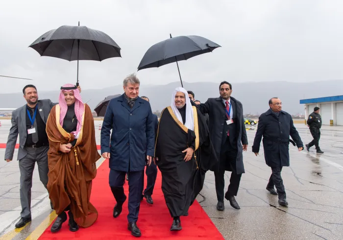 El Secretario General, presidente de la Comisión de Ulemas Musulmanes, el sheikh Mohammed Al-Issa, ha llegado a Sarajevo para participar en una conferencia regional sobre paz y convivencia en los Balcanes.