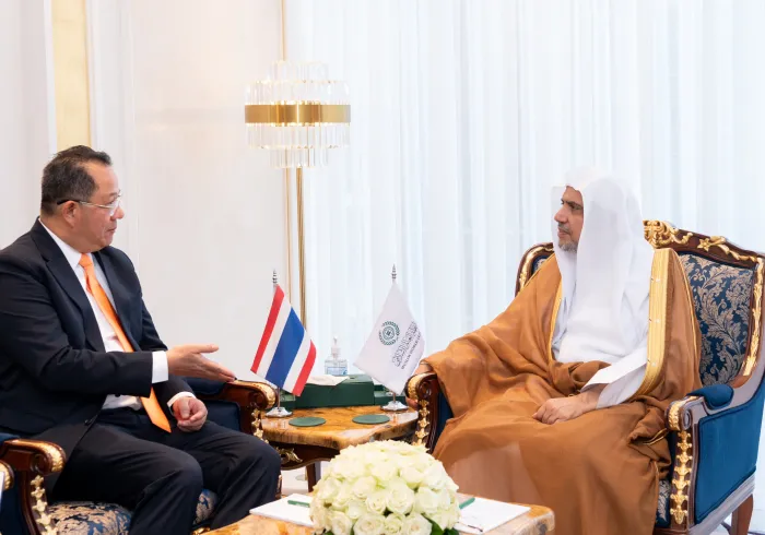 Yang Mulia Sekretaris Jenderal LMD, Ketua Asosiasi Ulama Muslim, Syekh Dr.Mohammed Alissa  , menerima Yang Mulia Duta Besar Kerajaan Thailand untuk Kerajaan Arab Saudi