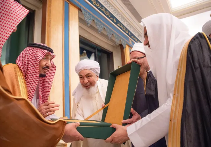 La Ligadel Mundo Islamico ha publicado su informe periódico, que incluye un mapa mundial de sus iniciativas y programas en todo el mundo.