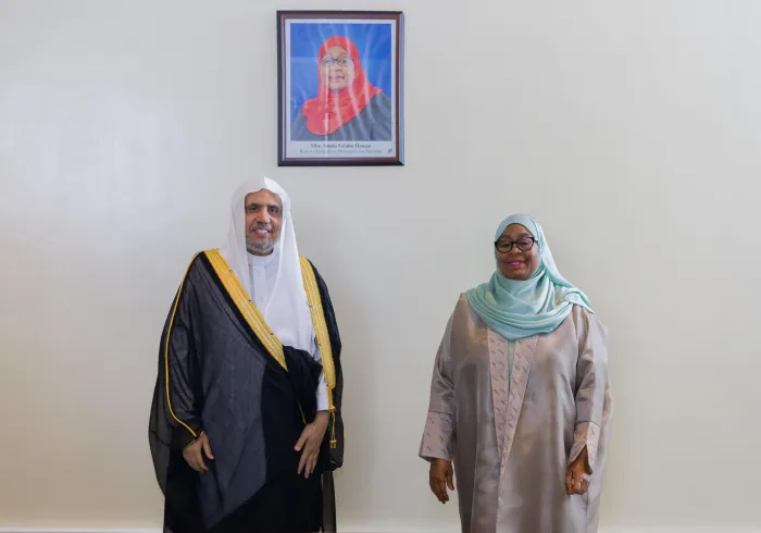 Yang Mulia Presiden Republik Persatuan Tanzania, Dr. Samia Suluhu, menerima Yang Mulia Sekretaris Jenderal LMD, Ketua Asosiasi Ulama Muslim, Syekh Dr. Mohammed Alissa, di Istana Kepresidenan di Dar es Salaam