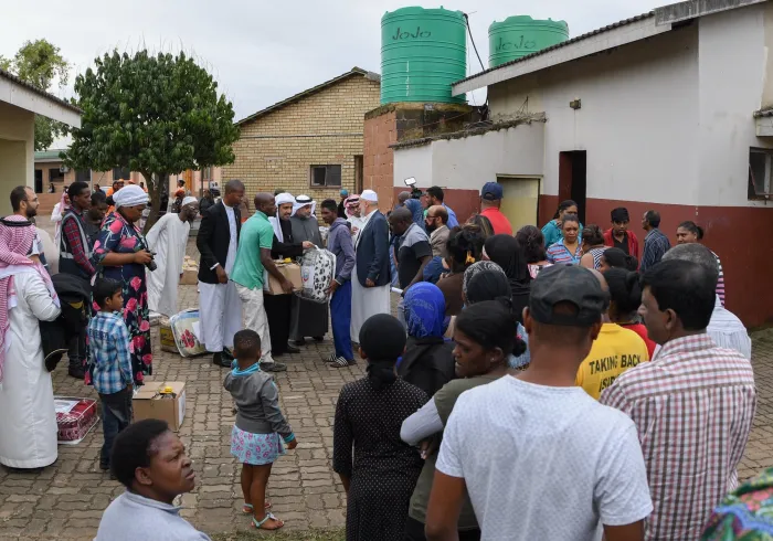 Le Secrétaire Général de la Ligue Islamique Mondiale poursuit l'inauguration de projets et de programmes caritatifs durant sa tournée en Afrique