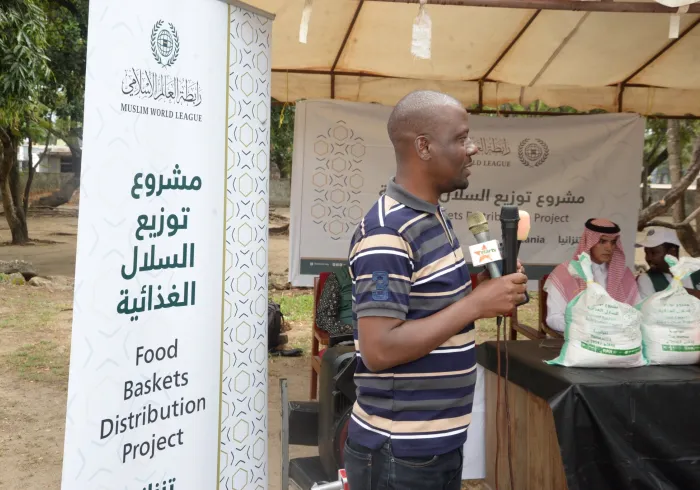 En el marco de su misión de aliviar las dificultades de la vida de los pobres y necesitados en África: