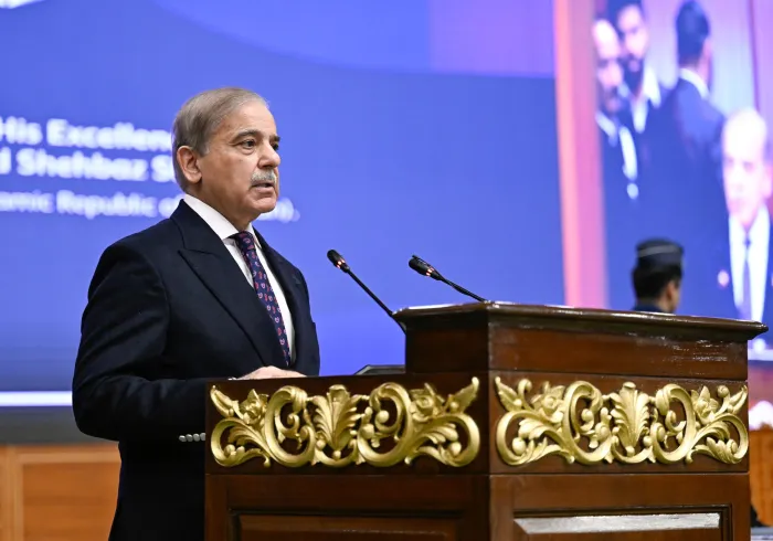 Prime Minister of Islamic Republic of Pakistan Mr. Muhammad Shehbaz Sharif, during his sponsorship of the conference. World Islamic League: Girls Education in Muslim societies, from Pakistan's capital Islamabad: