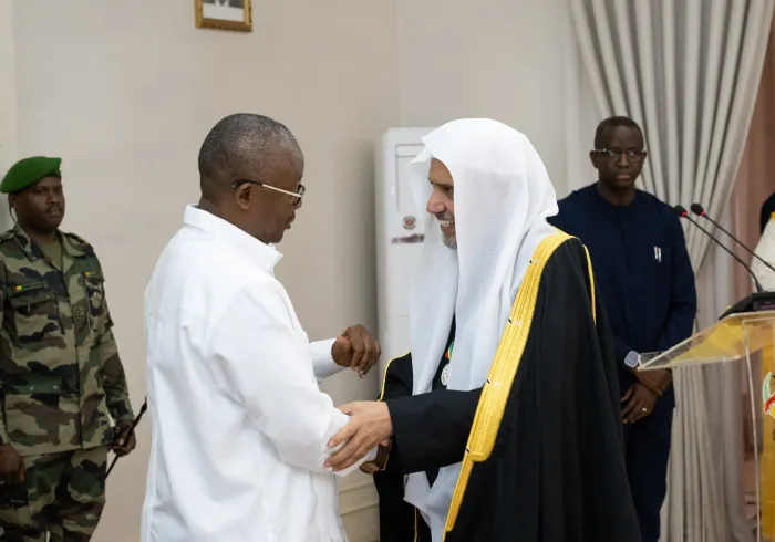 At the Presidential Palace in Bissau,  His Excellency Mr. Umaro Sissoco Embalo, the President of the Republic of Guinea-Bissau, awarded His Excellency Sheikh Dr. Mohammed Alissa