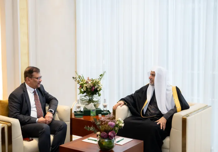 Yang Mulia Sekretaris Jenderal LMD, Ketua Organisasi Ulama Muslim, Syekh Dr. Mohammed Alissa , bertemu dengan Yang Mulia Direktur Jenderal Persatuan Arakan Rohingya