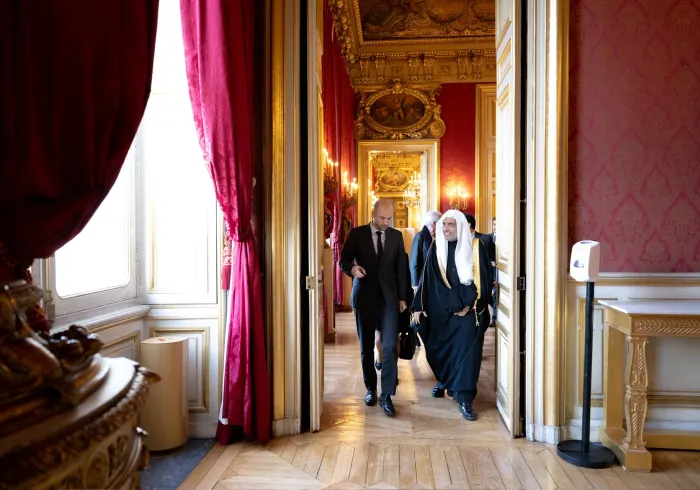 Yang Mulia Sekretaris Jenderal LMD, Ketua Organisasi Ulama Muslim, Syekh Dr. Mohammed Alissa   , bertemu dengan Yang Mulia Menteri Luar Negeri Prancis