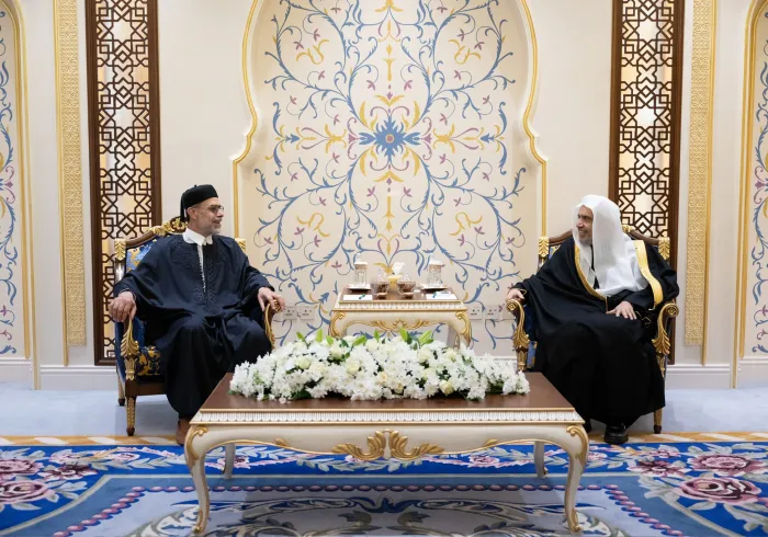 Yang Mulia Sekretaris Jenderal LMD, Ketua Organisasi Ulama Muslim, Syekh Dr. Mohammed Alissa   , menerima kunjungan Yang Mulia Menteri dalam Pemerintah Negara Libya, Ketua Badan Umum Urusan Haji dan Umrah, Tuan Ali Mohamed Al-Bashir Hamouda
