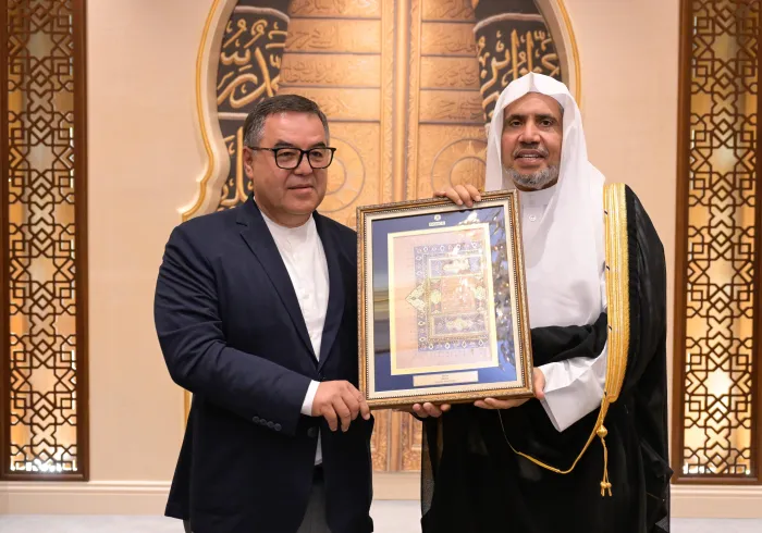 Yang Mulia Sekretaris Jenderal LMD, Ketua Organisasi Ulama Muslim, Syekh Dr. Mohammed Alissa   , menerima kunjungan Yang Mulia Ketua Pusat Peradaban Islam di bawah Dewan Menteri Republik Uzbekistan