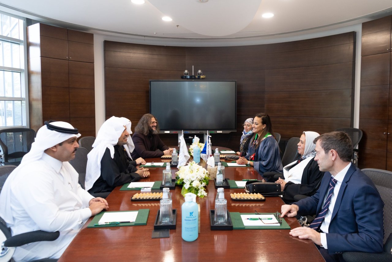 In the presence of French Parliament Member Mrs. Amelia_LKF,H.E. Dr. Mohammad Alissa met with the international French activist Mrs. Latifa IbnZ