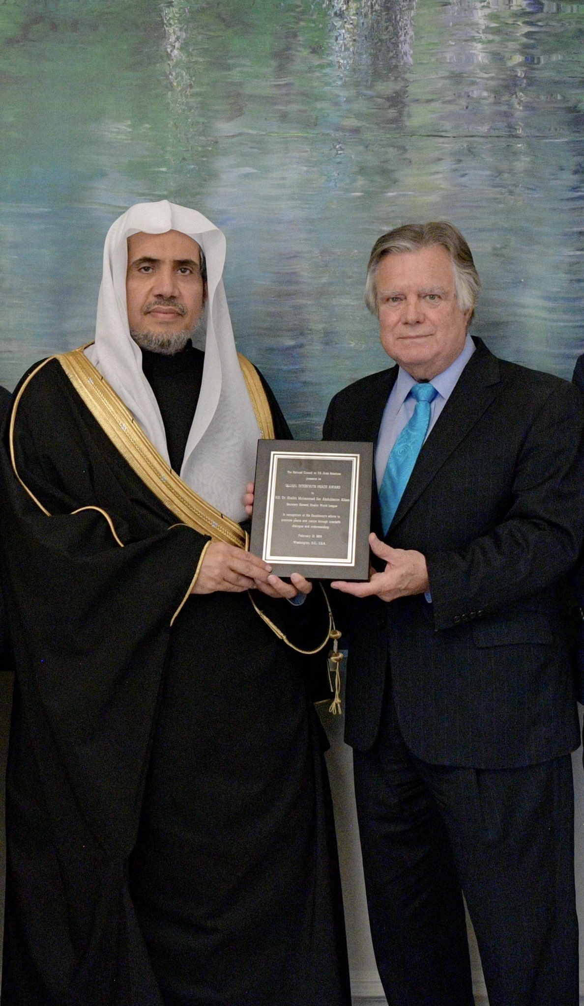 The National Council on U.S.-Arab Relations confers the World Peace among Religions Award on HE Sheikh Dr. Mohammad Alissa