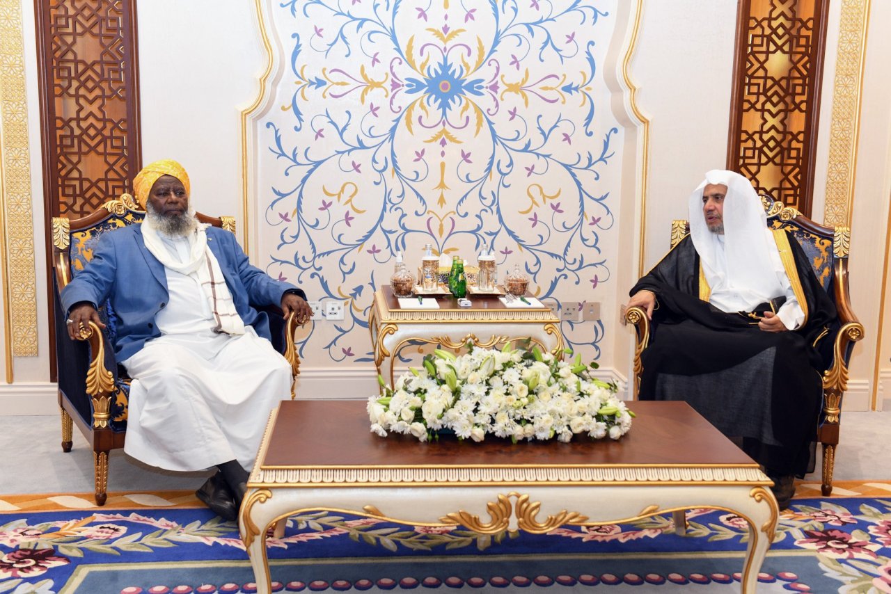 His Excellency Sheikh Dr. Mohammad Al-Issa, the Secretary-General of MWL and Chairman of the Organization of Muslim Scholars, met with His Eminence Sheikh Dr. Haji Ibrahim, the President of the Ethiopian Islamic Affairs Supreme Council, along with the accompanying delegation