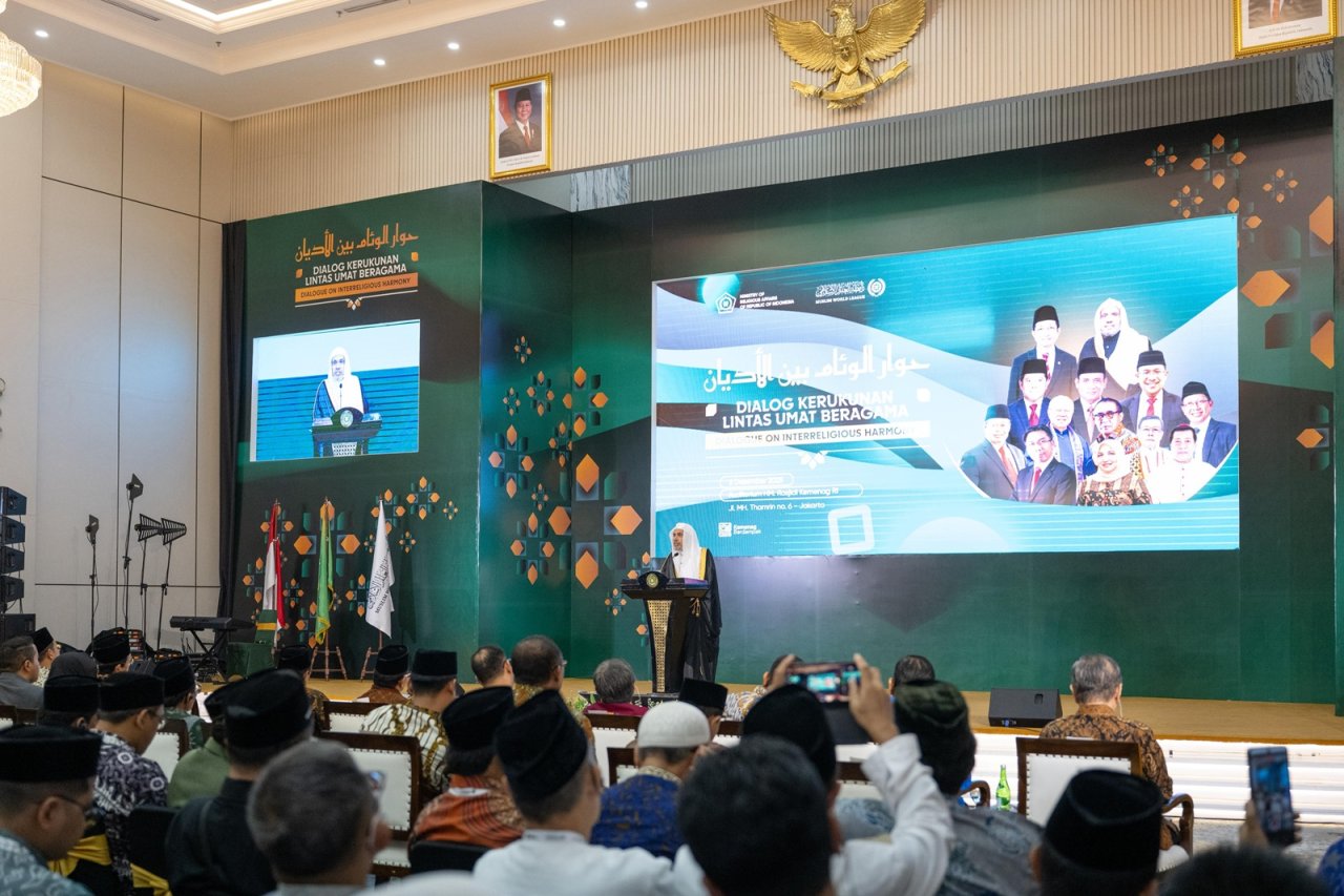 Cheikh Mohammed ben Abdelkarim Alissa, prononce le discours d’ouverture de la Conférence d’Indonésie pour l’harmonie entre les adeptes des religions.