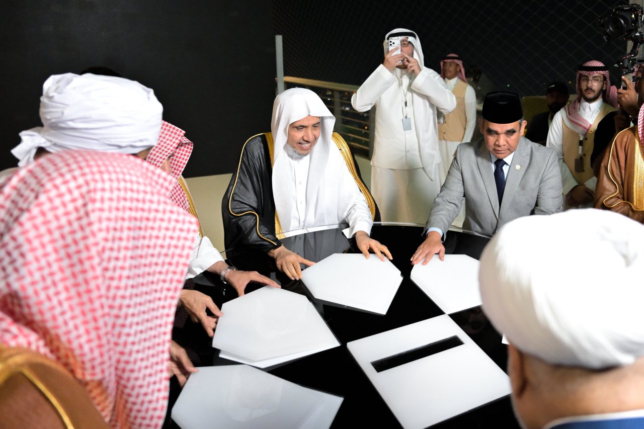 Di sinilah terbuka lembaran baru kepercayaan syar‘i di ruang digital Islam — peluncuran aplikasi “Minhaj”: