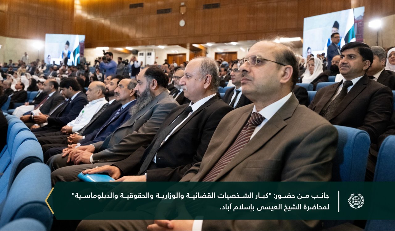 ‏ظُهرَ أمس في العاصمة الباكستانية &quot;إسلام آباد&quot;، والأول من نوعه في تاريخ المحكمة العليا الباكستانية: