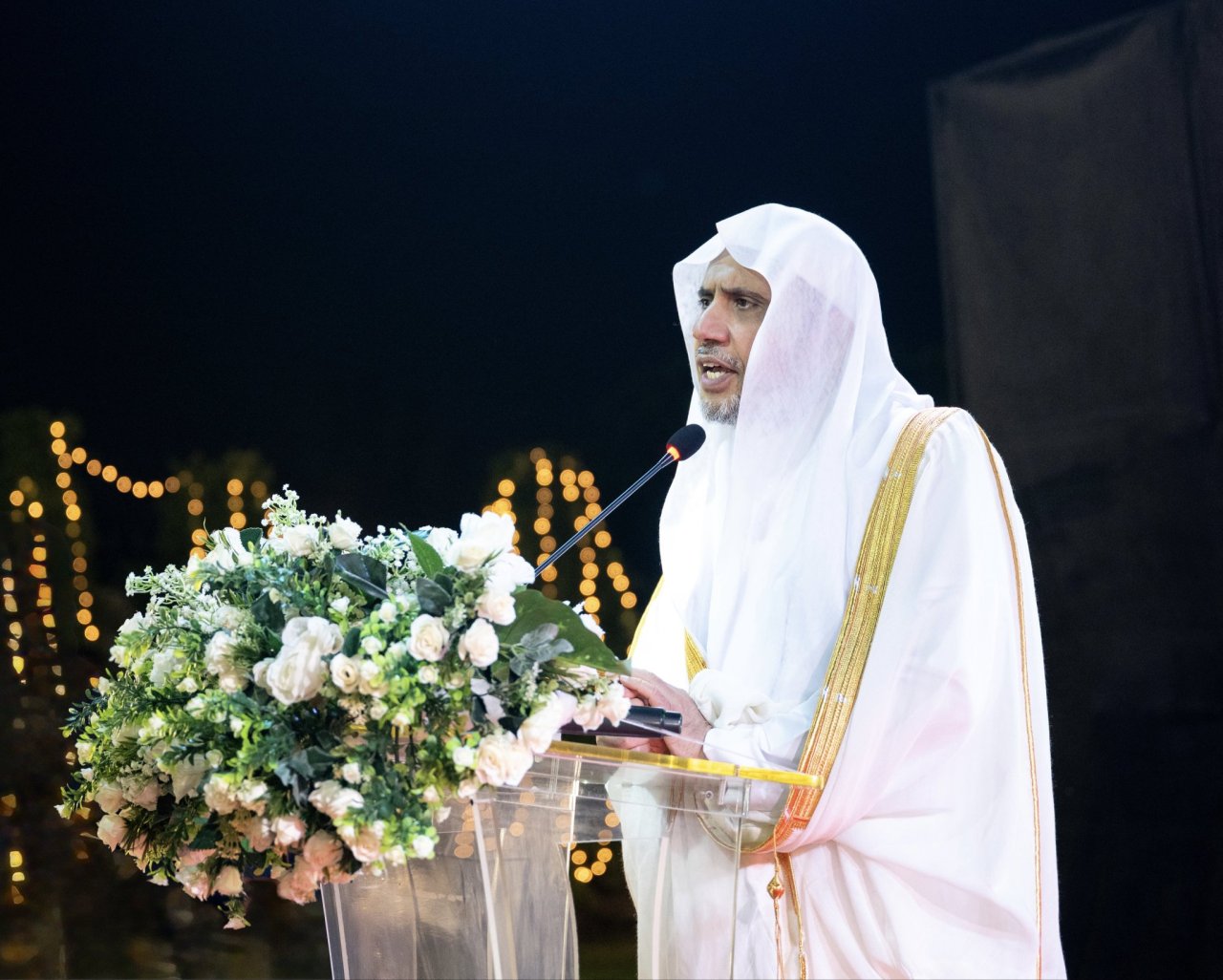 جنابِ رئیس محترم کمیسیون دفاع در مجلس سنای پاکستان، آقای محمد طلحة محمود، به افتخارِ حضورِ دبیرکل سازمان همبستگی جهان اسلام و رئیس انجمن علمای مسلمان، اقاي دكتر شيخ محمد العیسی