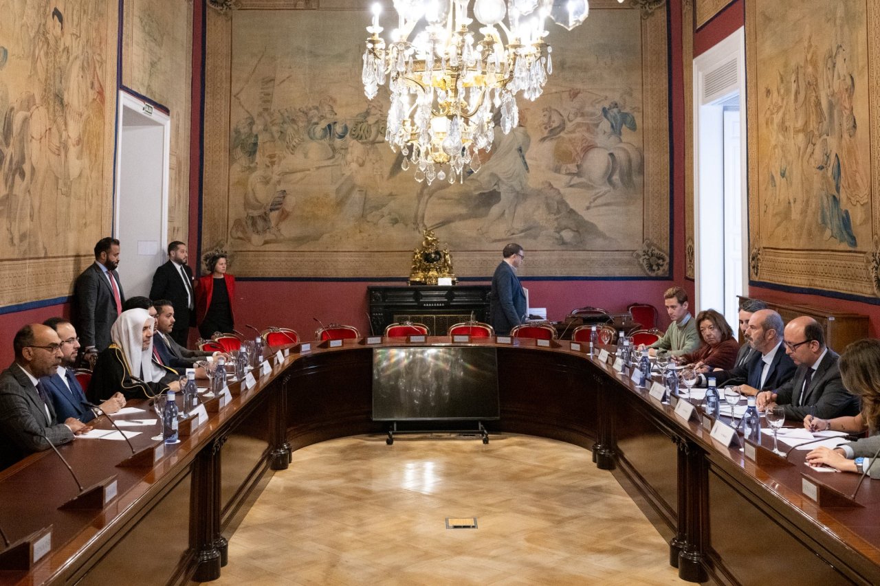 Ketua Senat Spanyol Menerima Sekretaris Jenderal Liga Muslim Dunia