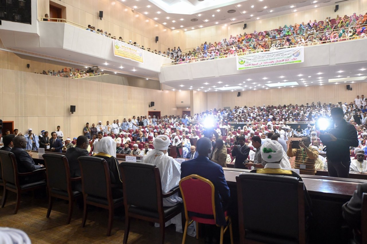 برعاية فخامة الرئيس الموريتاني وبحضور نخب علمية ودعوية وفكرية وسياسية وإعلامية من ٢٤ دولة